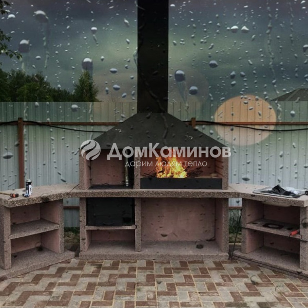 Угловой барбекю комплекс с метровой жаровней и печью под казан